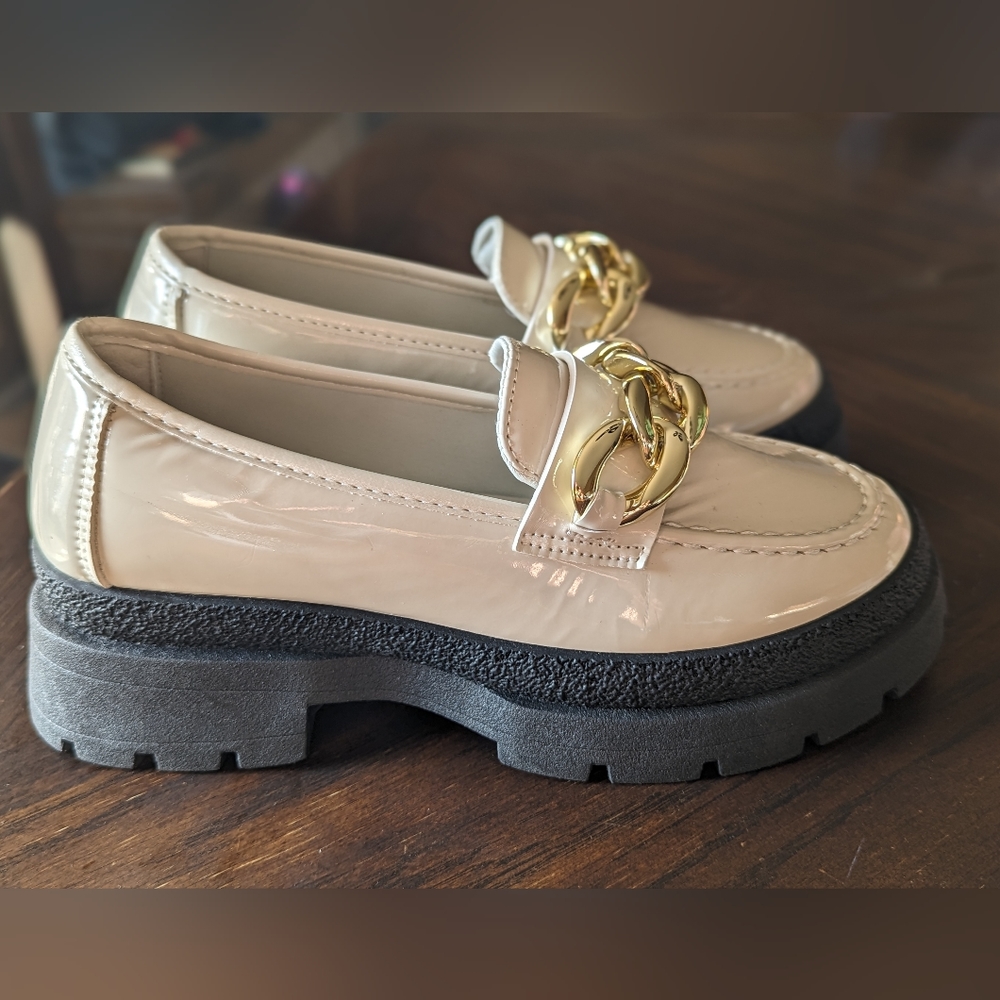 Qupid Parkway White Patent leather lugged sole loafers